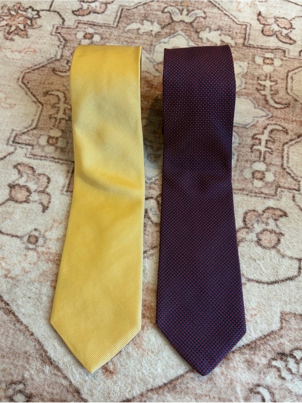 3/$15 NWOT Roundtree & Yorke Yellow and Burgundy Silk Ties Set